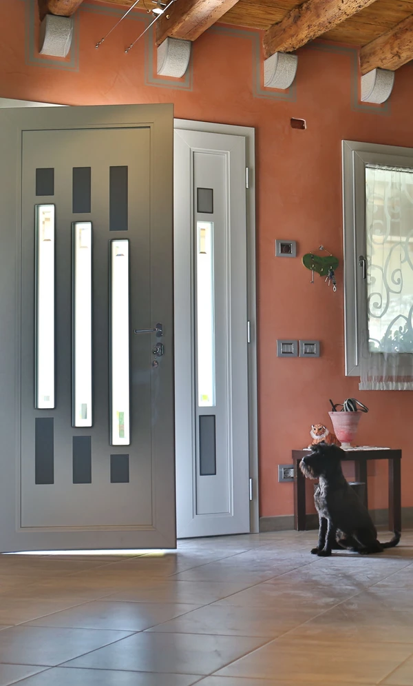 Portoncini ingresso<br>in stile moderno e classico